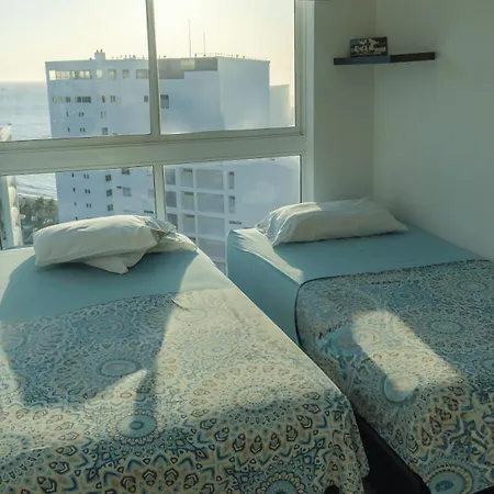 Apartamentos Luxury Frente Al Mar - Ar Rentals Gaira Room photo