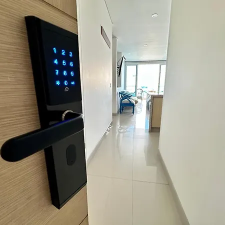 Apartamentos Luxury Frente Al Mar - Ar Rentals Gaira Room photo